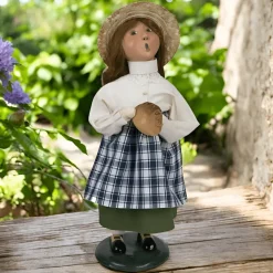 Byers' Choice Girl With Pie Caroler