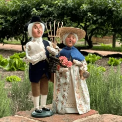 Gardening Martha Caroler by Byers' Choice