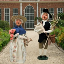 Gardening Martha Caroler by Byers' Choice
